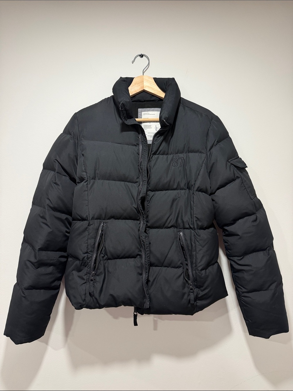 Black puffer jacket - Down filled